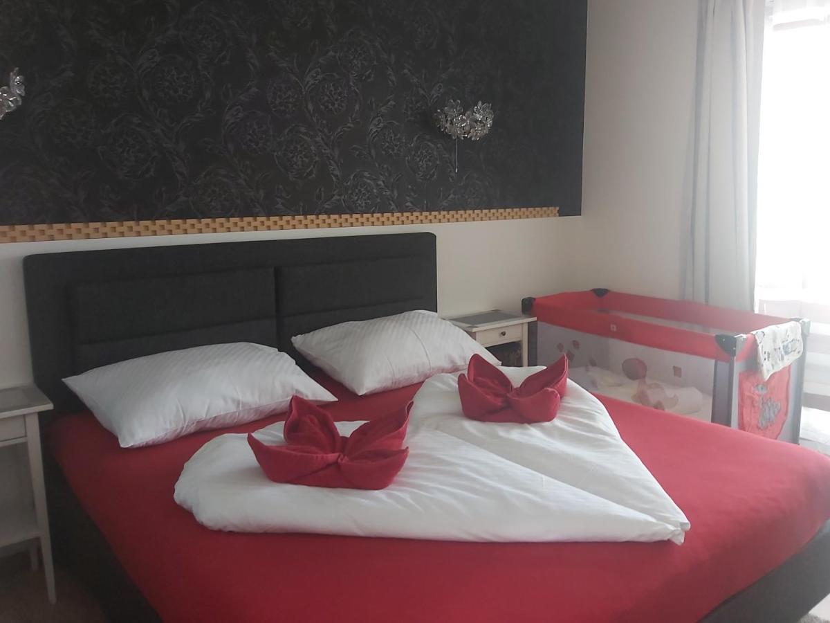 Apartman Navrchu برزنو المظهر الخارجي الصورة