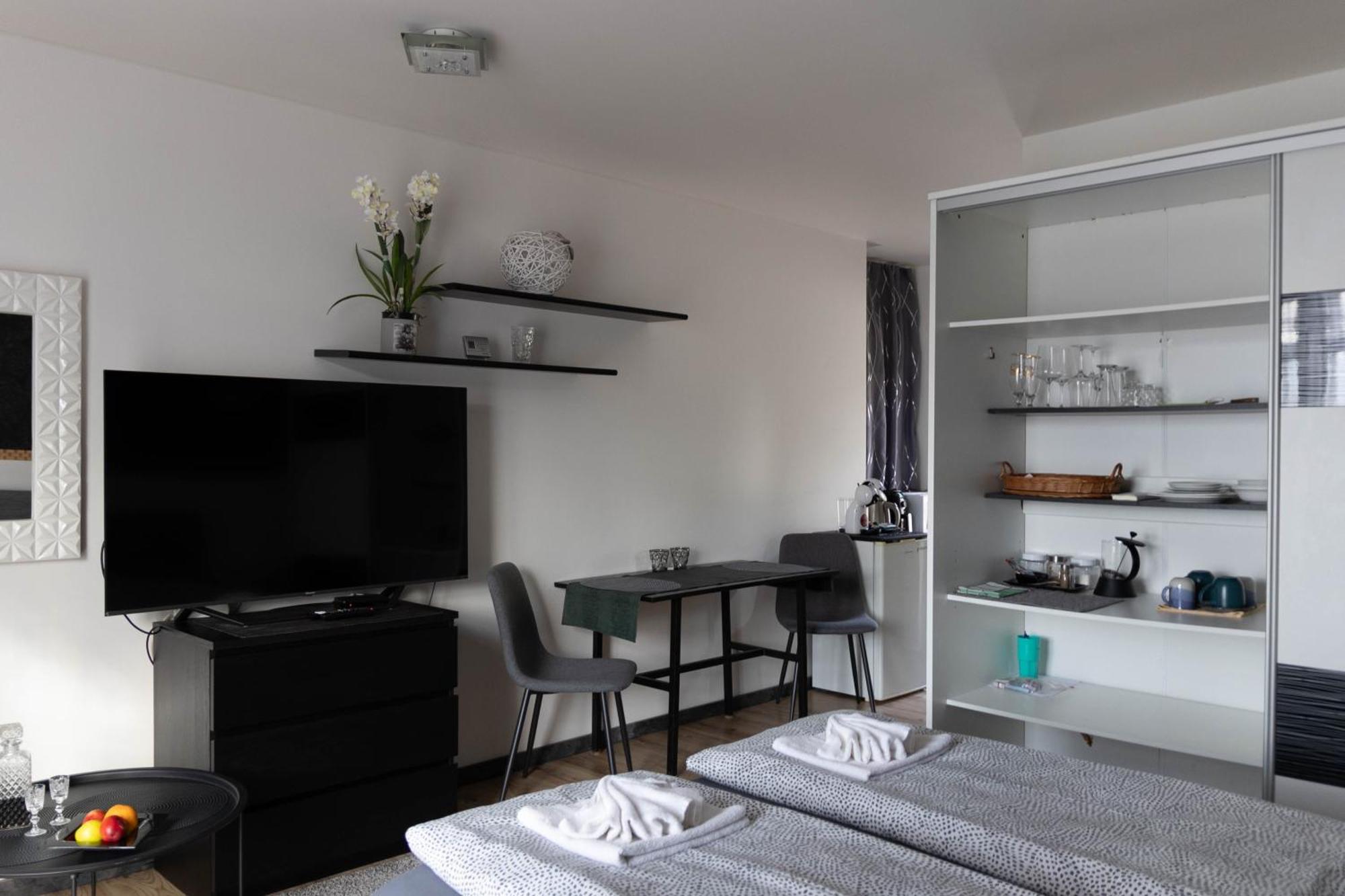 Apartman Navrchu برزنو المظهر الخارجي الصورة